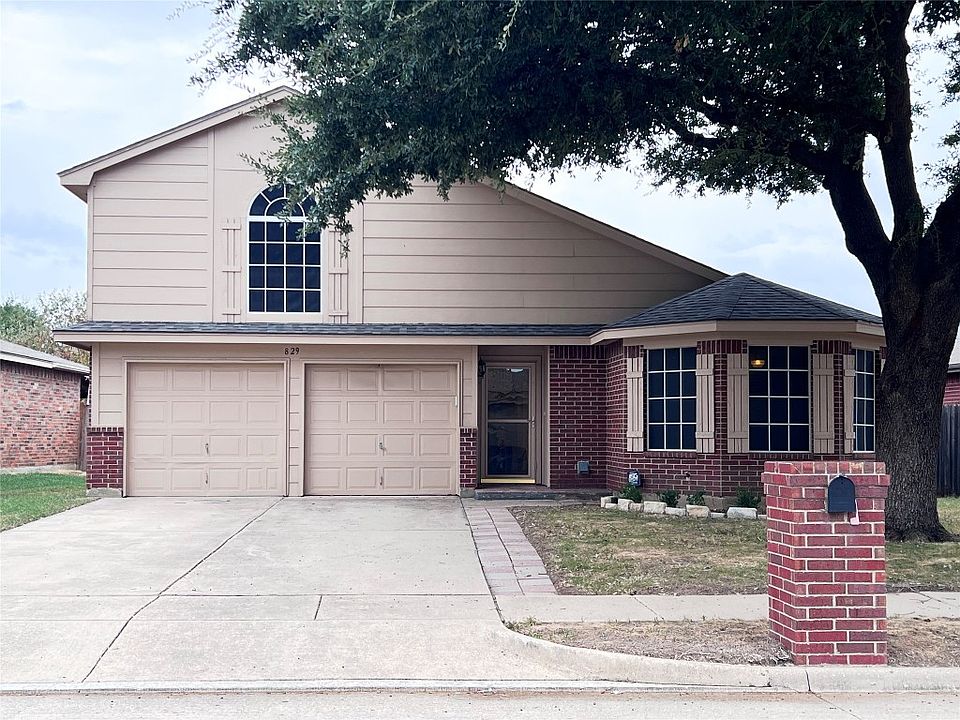 1st image of 829 Meadowlark Dr