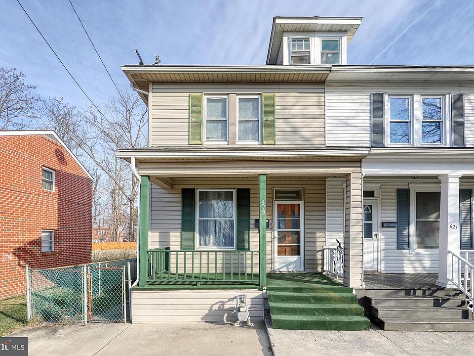 1st image of 619 Dallas St