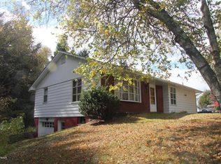 750 W Park St, Honesdale, PA 18431