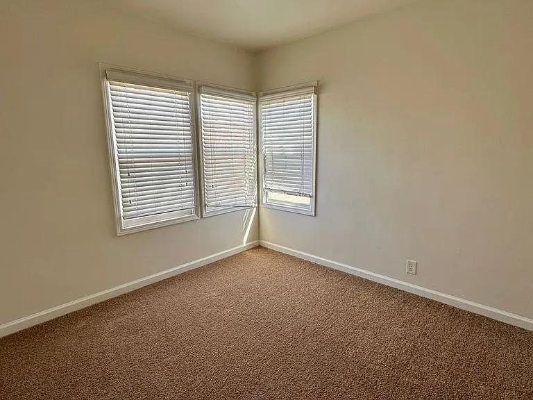 1001-1007 National City Blvd — Photo 10