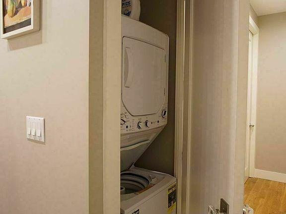 4th image of 304 Linden St #3B