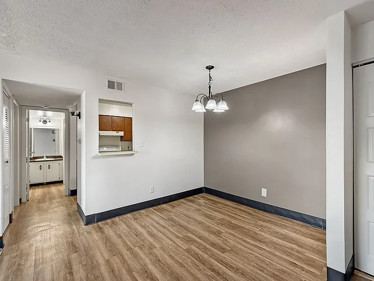 5560 E Virginia St — Photo 9