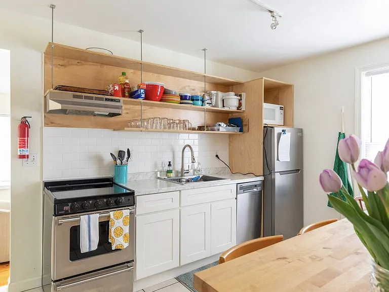 22 Hayward St #4 — Photo 4