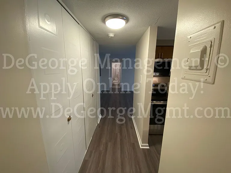 Avalon Apartments — Photo 26