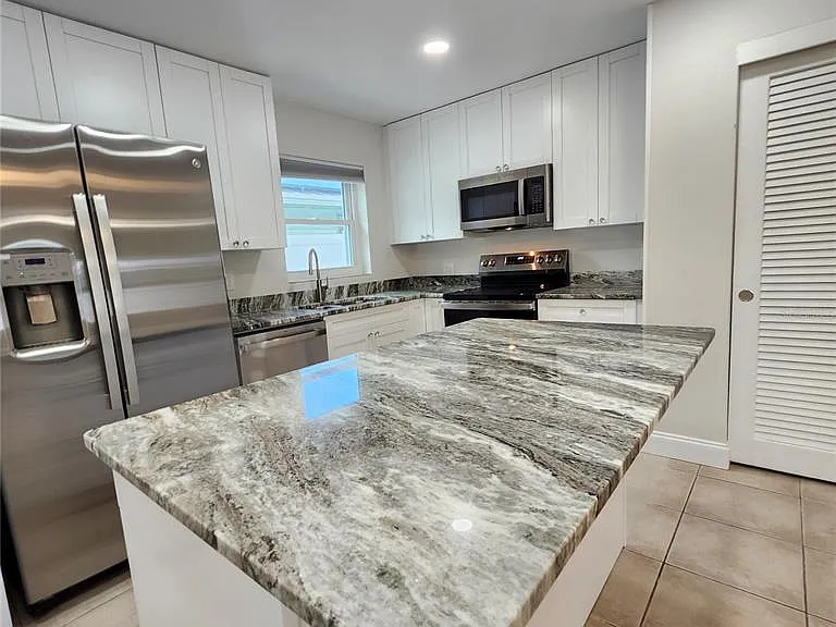 15414 Avalon Ave #2 — Photo 14