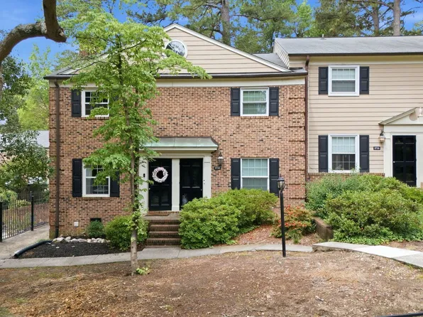 3733 Yorktown Pl, Raleigh, NC 27609