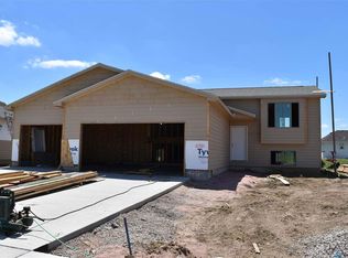 4313 W Pennsylvania Cir, Sioux Falls, SD 57107