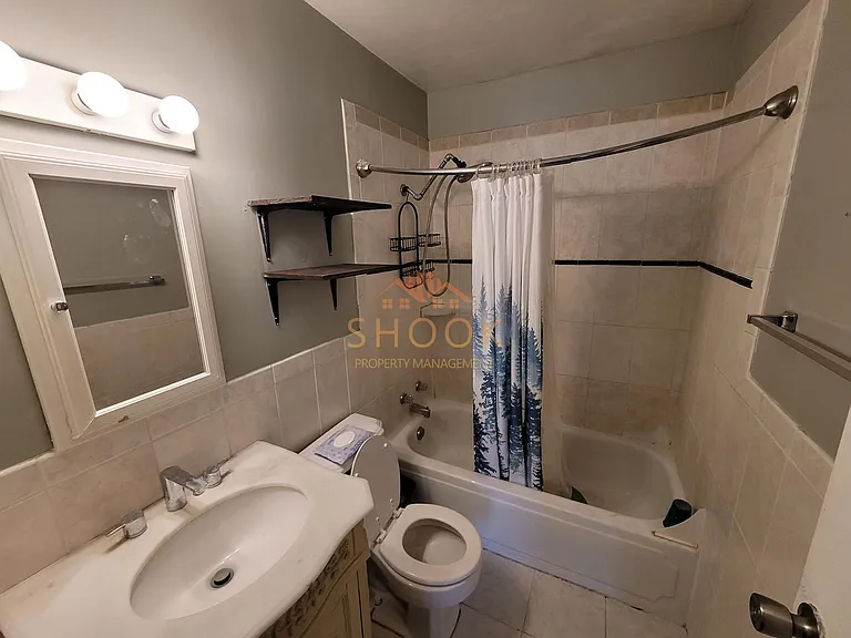 1818 State St — Photo 16