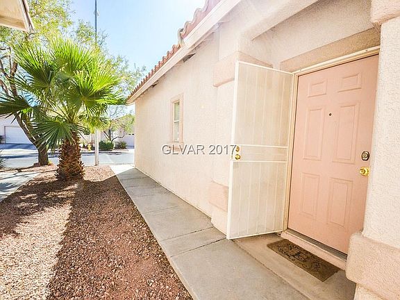 4th image of 1076 Sweeping Vine Ave #0