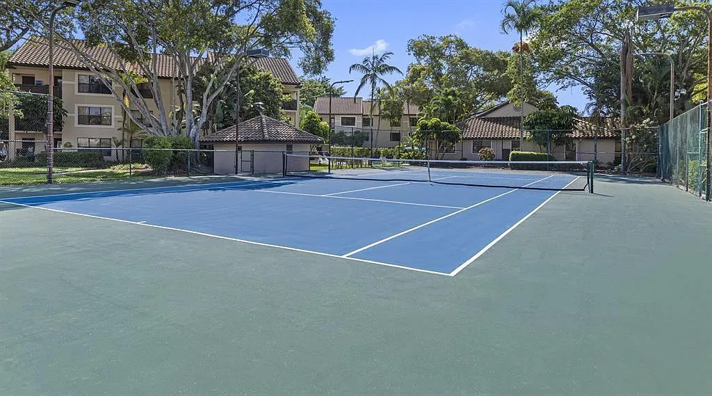 2 bed, 2.0 bath, 1148 sqft, $2,000 — Photo 2