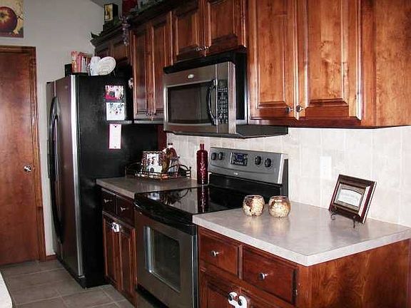 5th image of 4212 Thorn Burn Pl