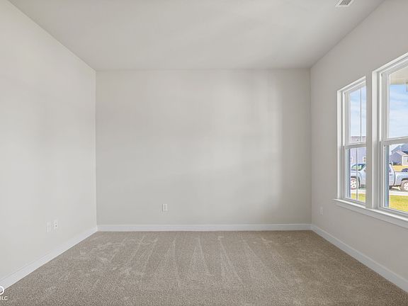 3rd image of 288 McNair Rd