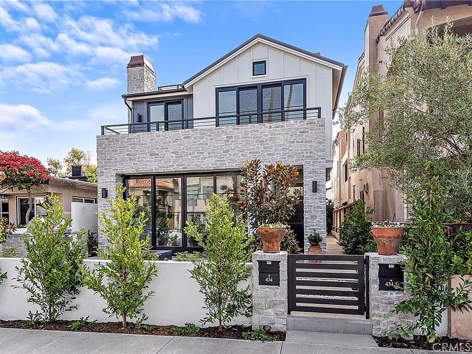 1st image of 434 1/2 Goldenrod Ave