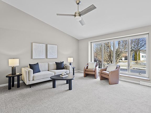 3rd image of 6121 Roseberg Road