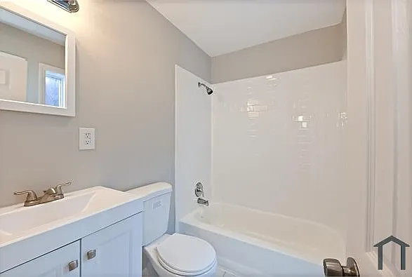 1436 W Baltimore St #3 — Photo 12