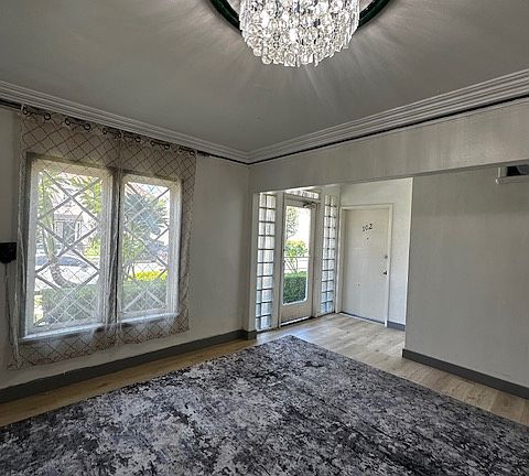 5th image of 614 Hauser Blvd #201