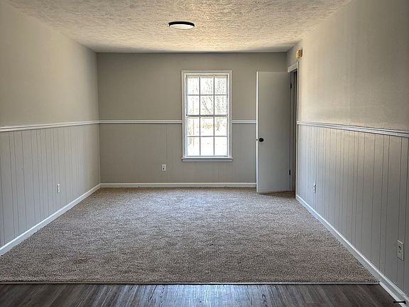 5th image of 44 W Cooper St
