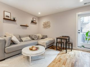 926 W Oakdale Ave APT 2N, Chicago, IL 60657