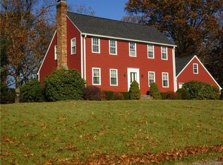 61 Bramblebush Rd, Manchester, CT 06040