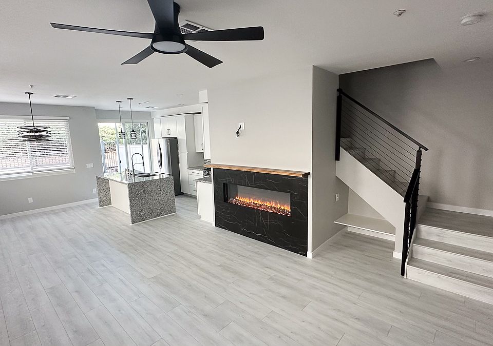 1st image of 608 Silver Berry Pl