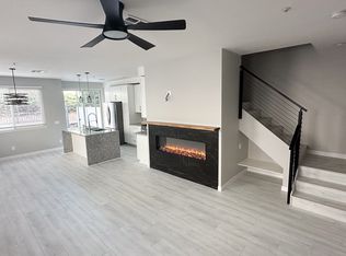 608 Silver Berry Pl, Encinitas, CA 92024