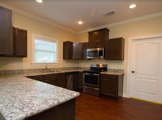 111 Moss St, College Station, TX 77840