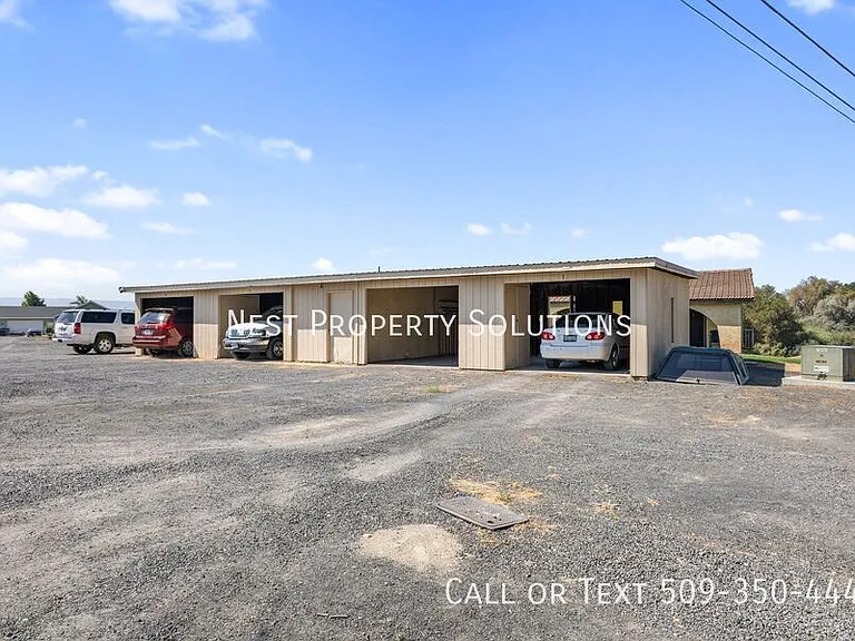 101 Wildflower St NE #3 — Photo 24