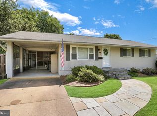 3817 Ren Rd, Fairfax, VA 22030