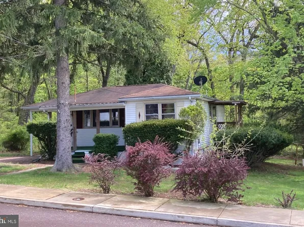 226 Smoot St, Westernport, MD 21562