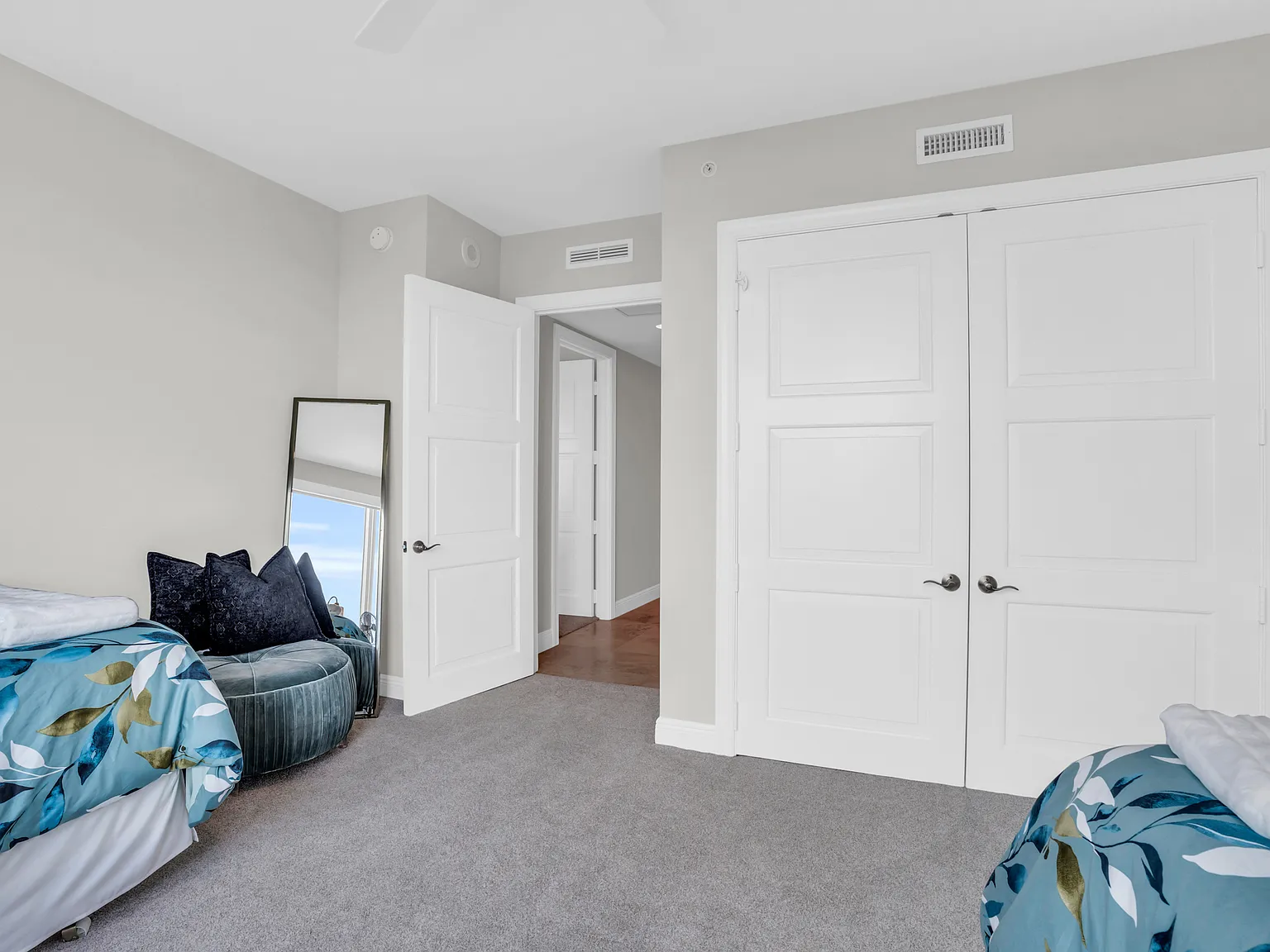 265 Indies Way — Photo 2