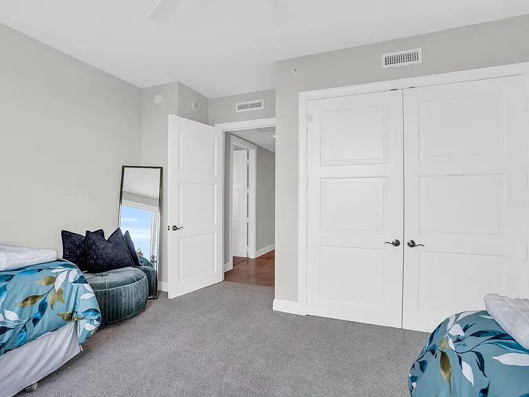 265 Indies Way #1-1404-1404 — Photo 2