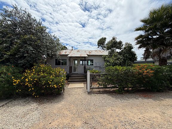 2nd image of 4253 Carpinteria Ave Unit B