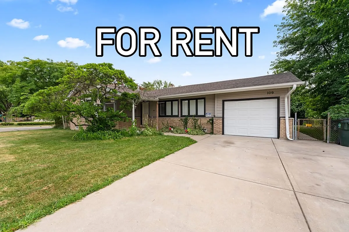 3 bed, 1310 sqft, $2,700 — Photo 2
