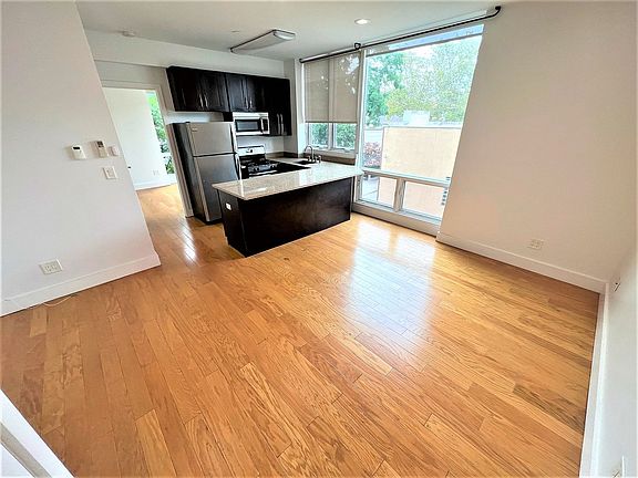 3rd image of 2527 18th St APT 3B
