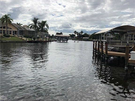 5th image of 2310 SW 44th Ter