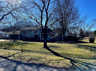 203 Roberts Rd, New Lenox, IL 60451