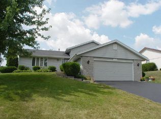 1797 Trainer Rd, Rockford, IL 61108