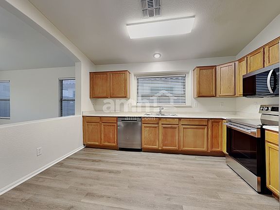 4th image of 12613 W Reade Ave