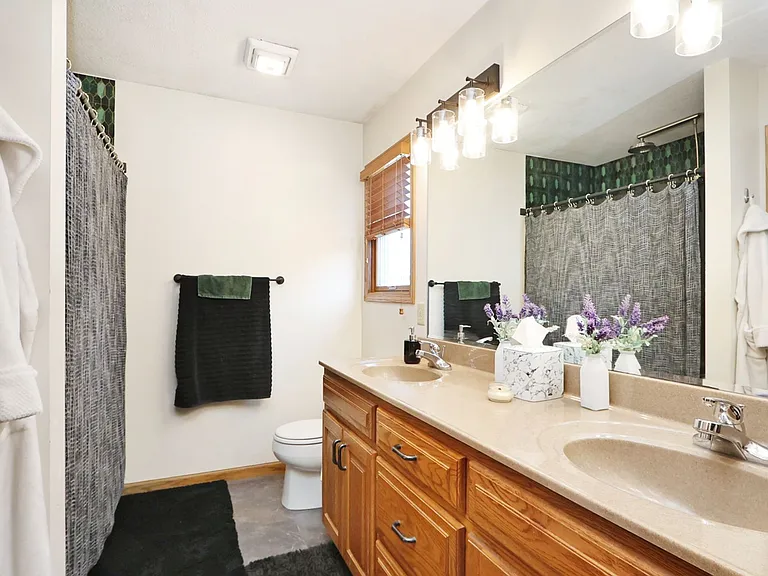 309 Lockett Ln — Photo 10