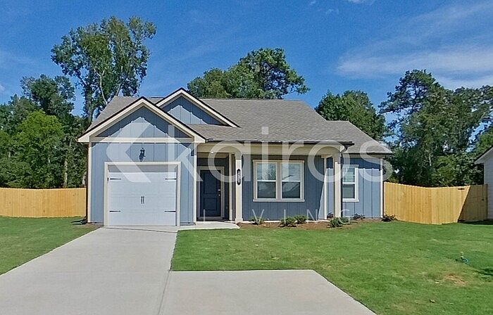 1st image of 130 Silver Maple Ct