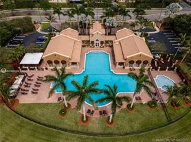 3380 NE 9th St, Homestead, FL
