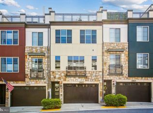 2865 Lowen Valley Rd, Alexandria, VA 22310