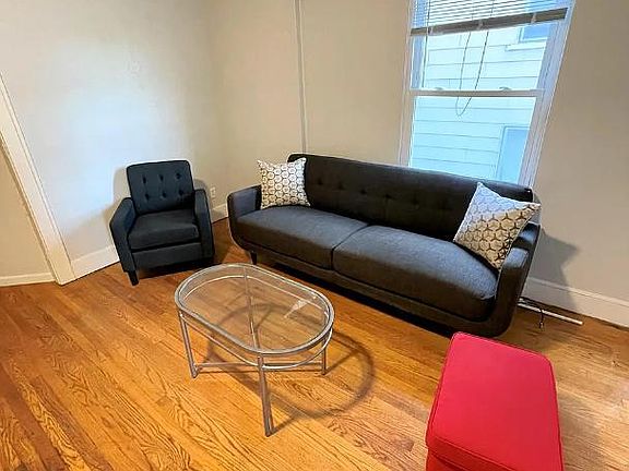4th image of 166 Conklin Ave #1