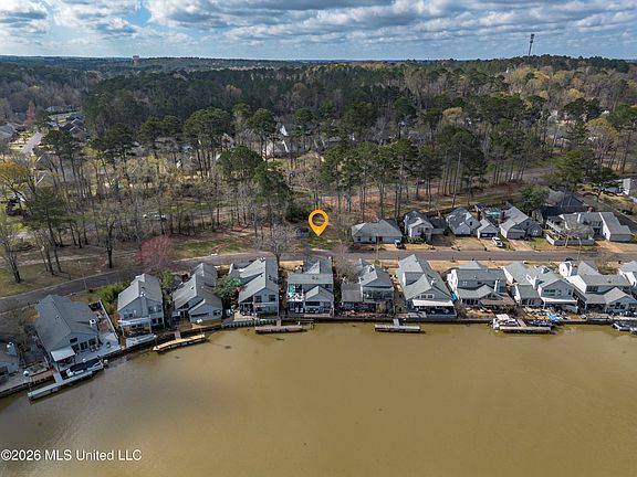 2nd image of 164 Waterwood Dr