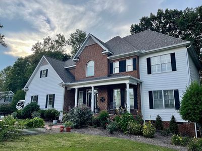 223 Country Club Dr, Laurens, SC, 29360
