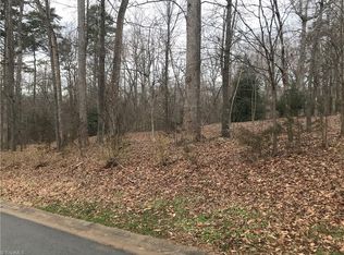 493 Stonegate Ln, Winston Salem, NC 27104