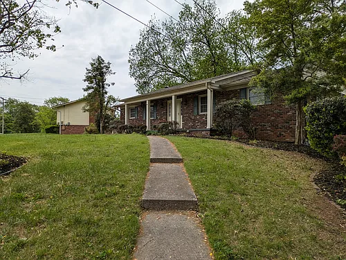 905 Parrish Rd Photo 1