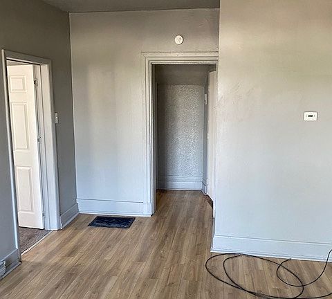 3rd image of 1917 Truitt Ave APT 1