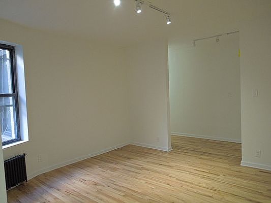 4th image of 446 Saint Johns Pl #D8