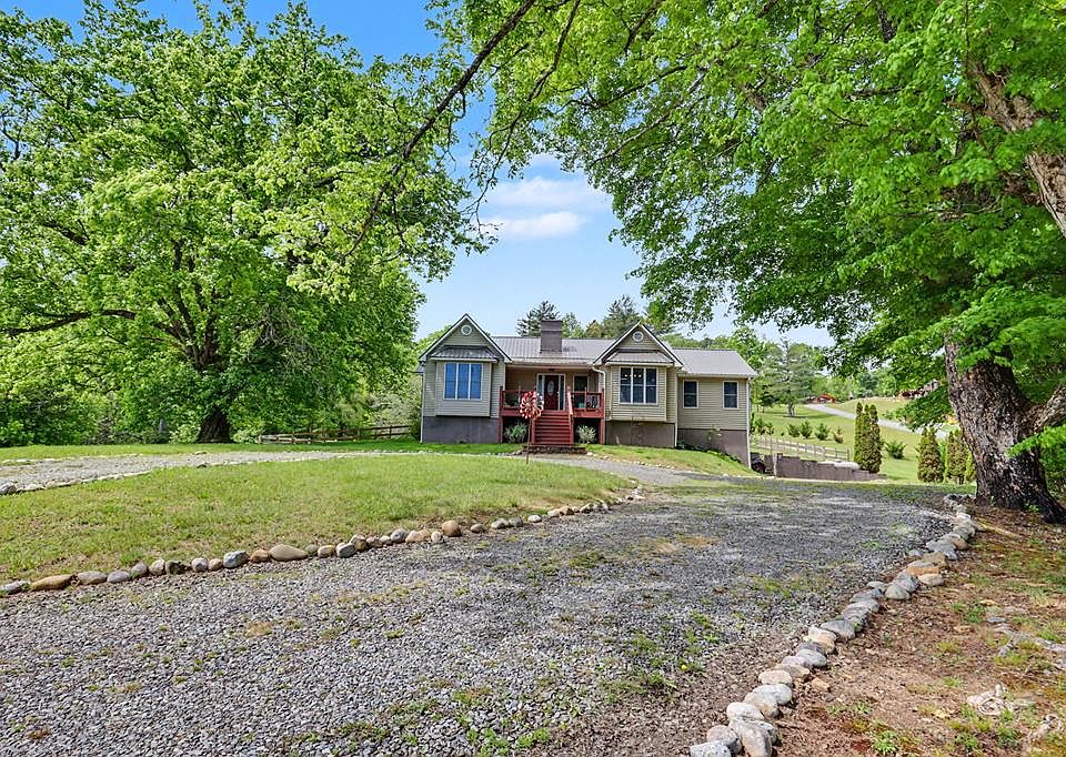 1st image of 12 Chastain Rd